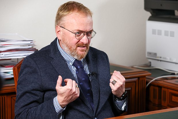 Милонов осудил россиян, купивших билеты на Агутина за полмиллиона