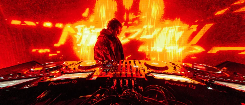 Nitepunk выпускает новый EP «Lawless» — огненный набор рэйв-боевиков от одного из самых горячих продюсеров 2025
