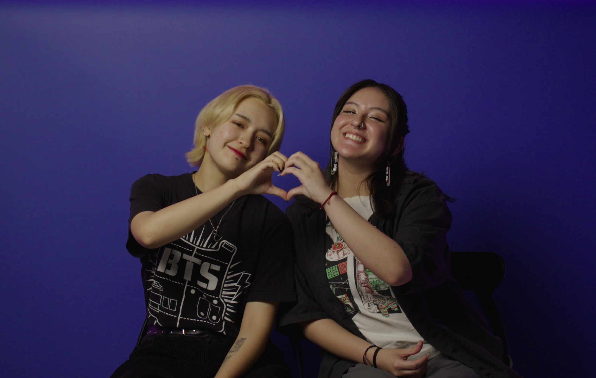 BTS представляют фанатам документальный фильм «BTS ARMY: Forever We Are Young»