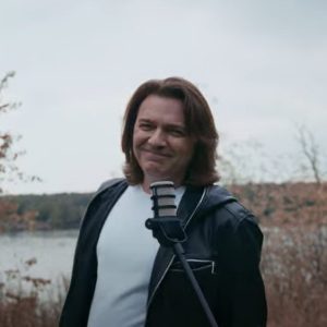 «Вне времени» — Дмитрий Маликов против ИИ: когда душа важнее алгоритма